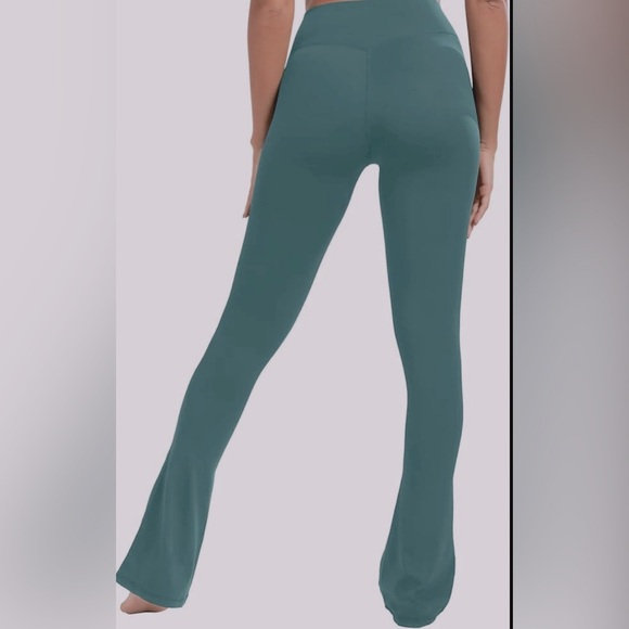 NWOT Sunzel Butterflycra High Waist Mini Flared Yoga Pants for Yoga Workout Gym - Picture 4 of 14